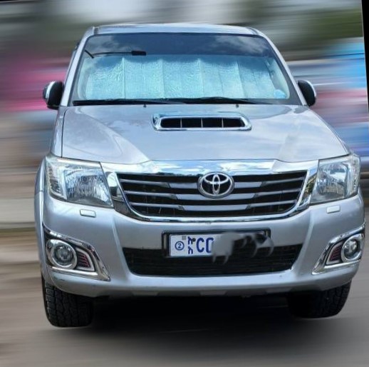 Used Extra Cab Hilux price
