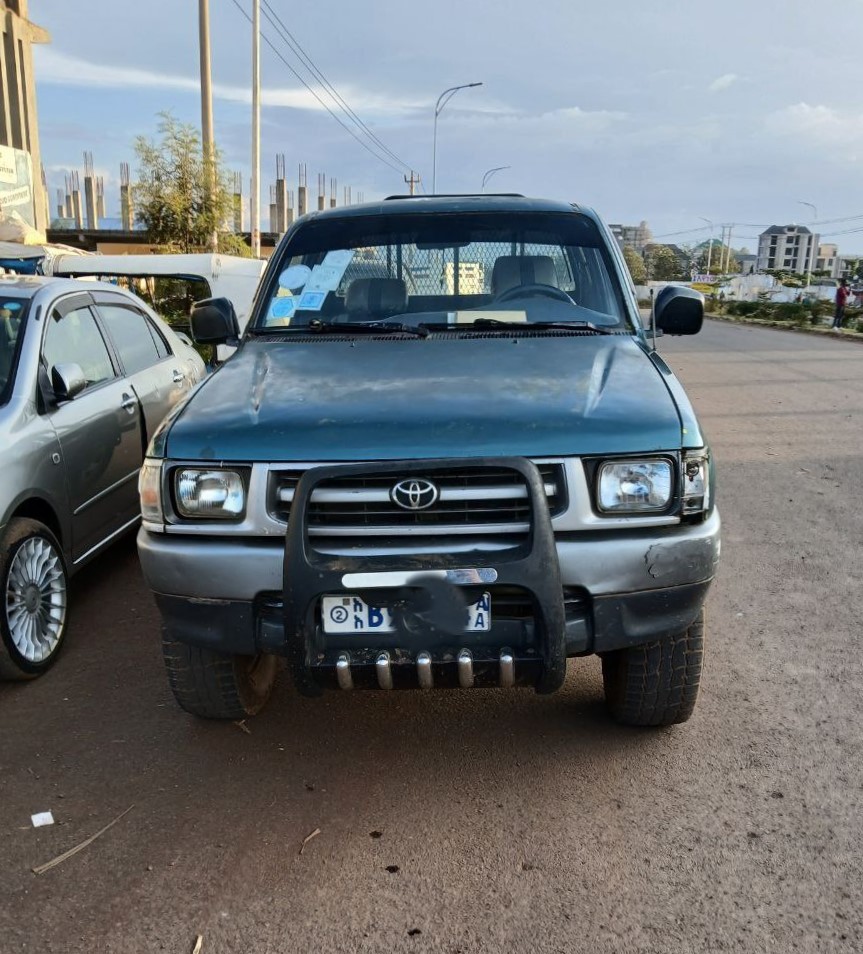 2000 Toyota Hilux (N170) Extra Cab