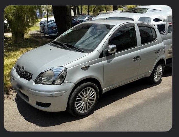 2004 Toyota Vitz (XP10)