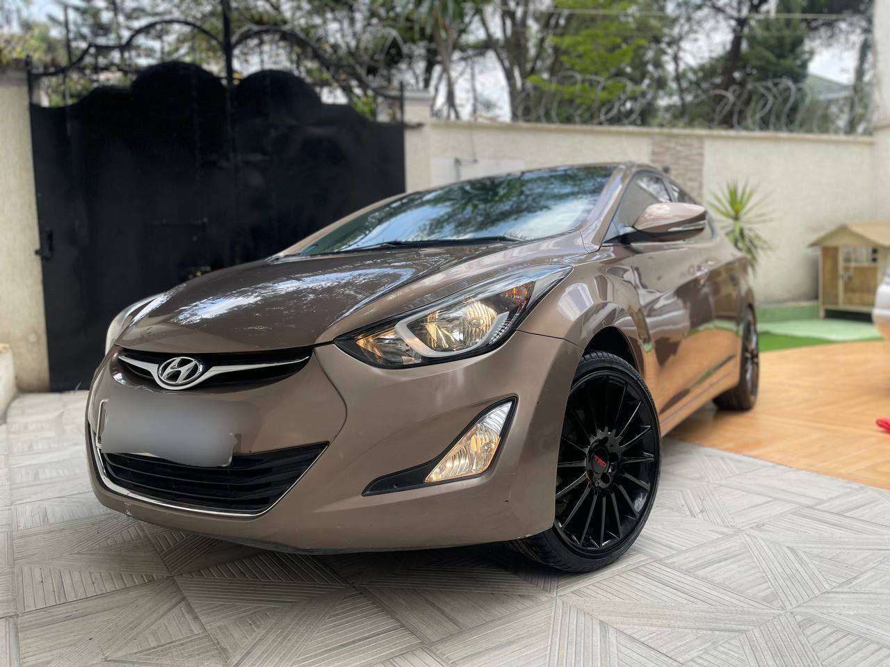 Hyundai elantra