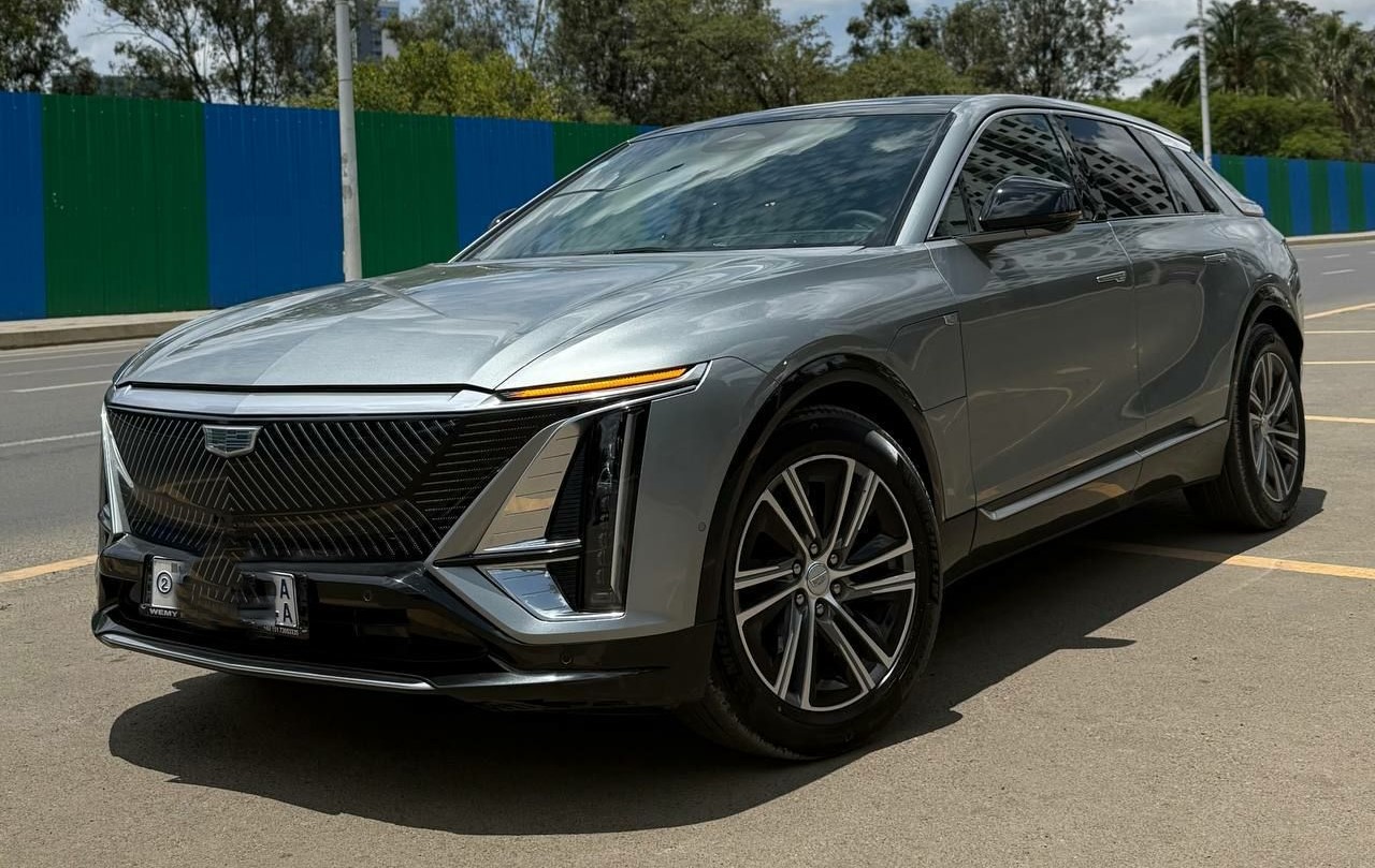 Cadillac Lyriq 450E Luxury SUV