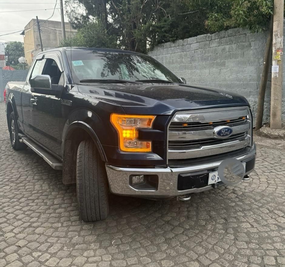 FORD F-150 XLT (P522)