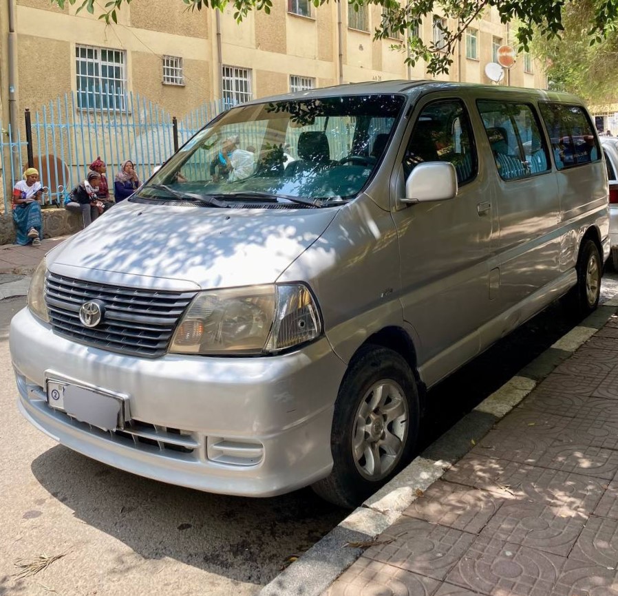 Toyota Granvia HiAce Travel Van