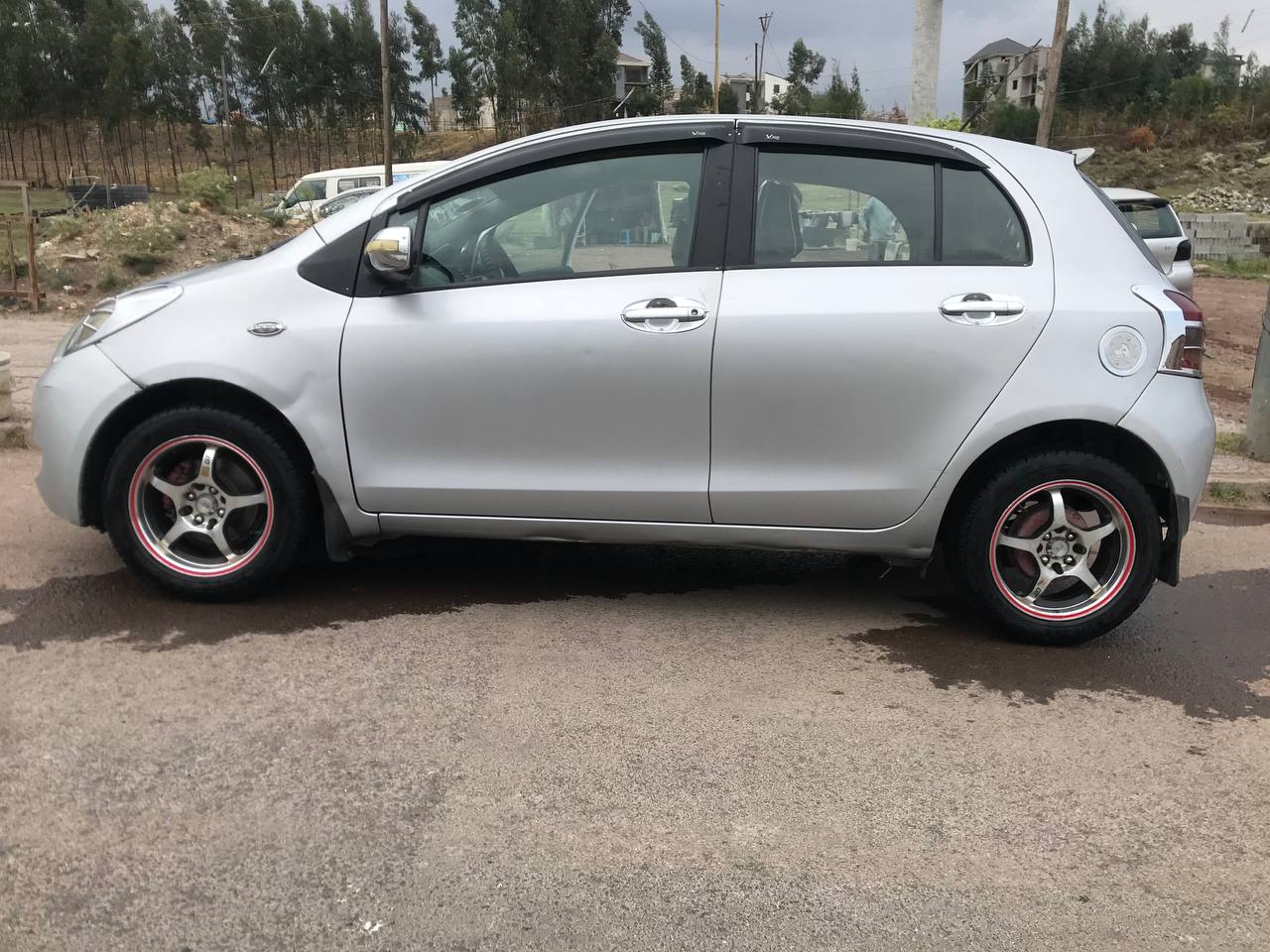 TOYOTA YARIS