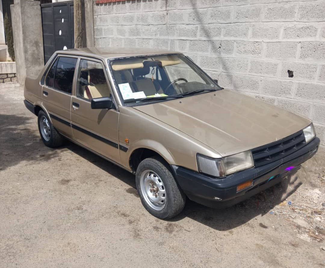 Classic: 1986 Toyota Corolla DX (E80)
