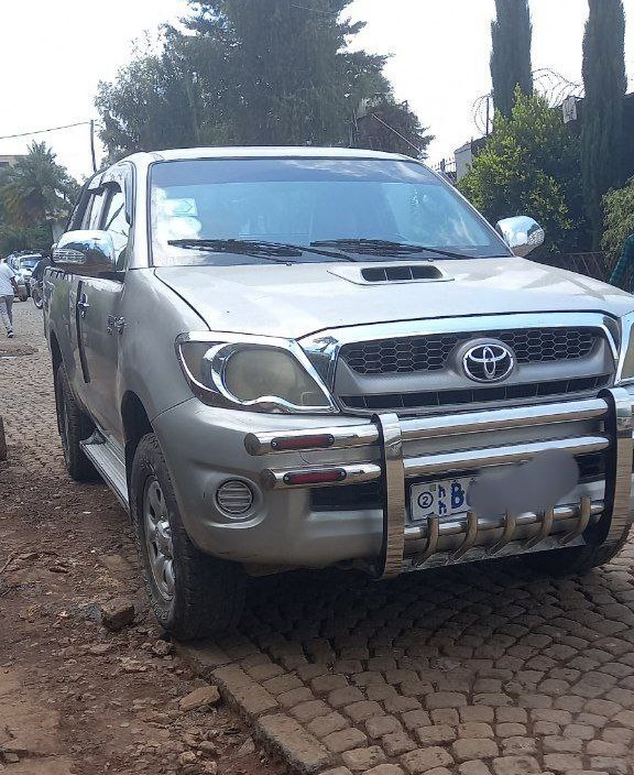 Toyota Hilux (AN30)