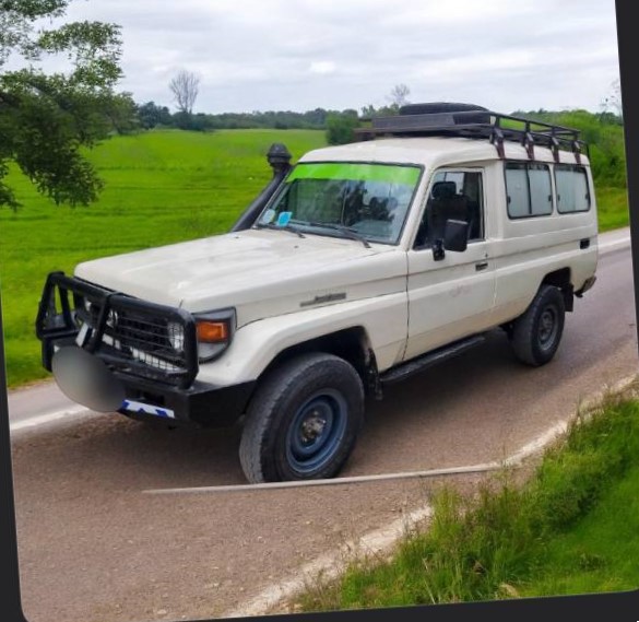 Toyota Land Cruiser (J70)
