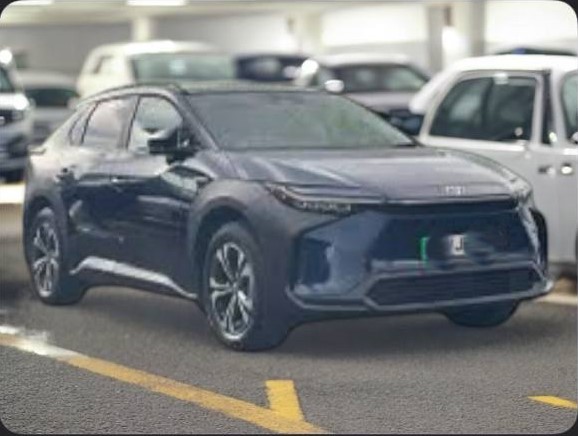 Toyota bZ4X (EA10) Electric SUV