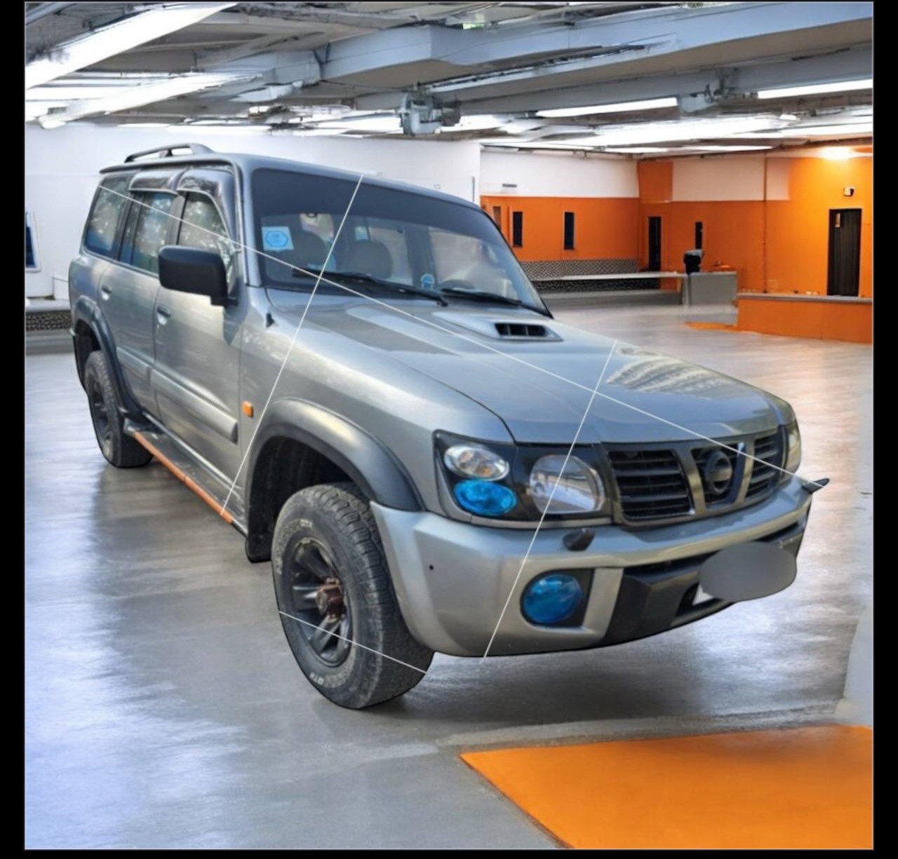 Nissan Patrol (Y61) Full-Size SUV