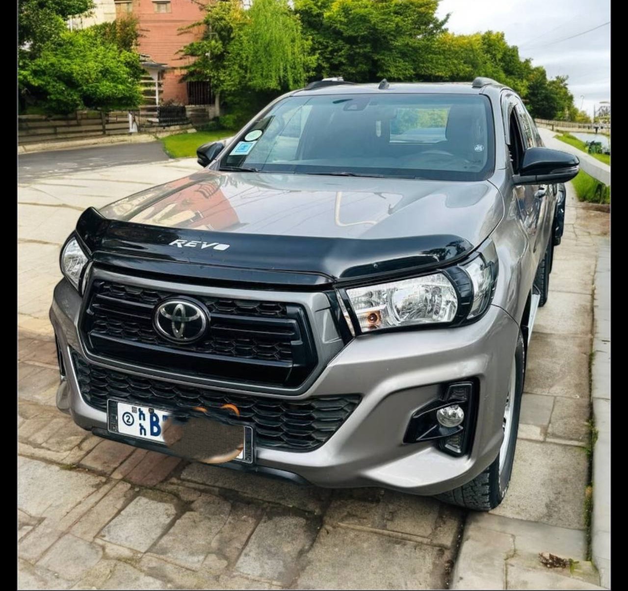 Toyota Hilux (N126) Extra Cab