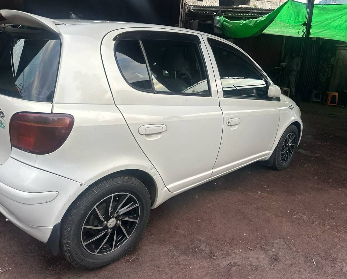 For Sale: 2003 Toyota Vitz (XP10)