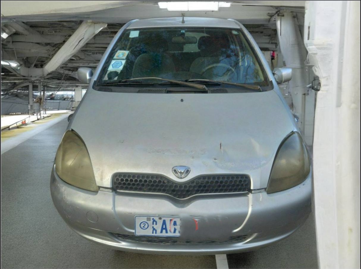 Toyota Vitz (XP10)
