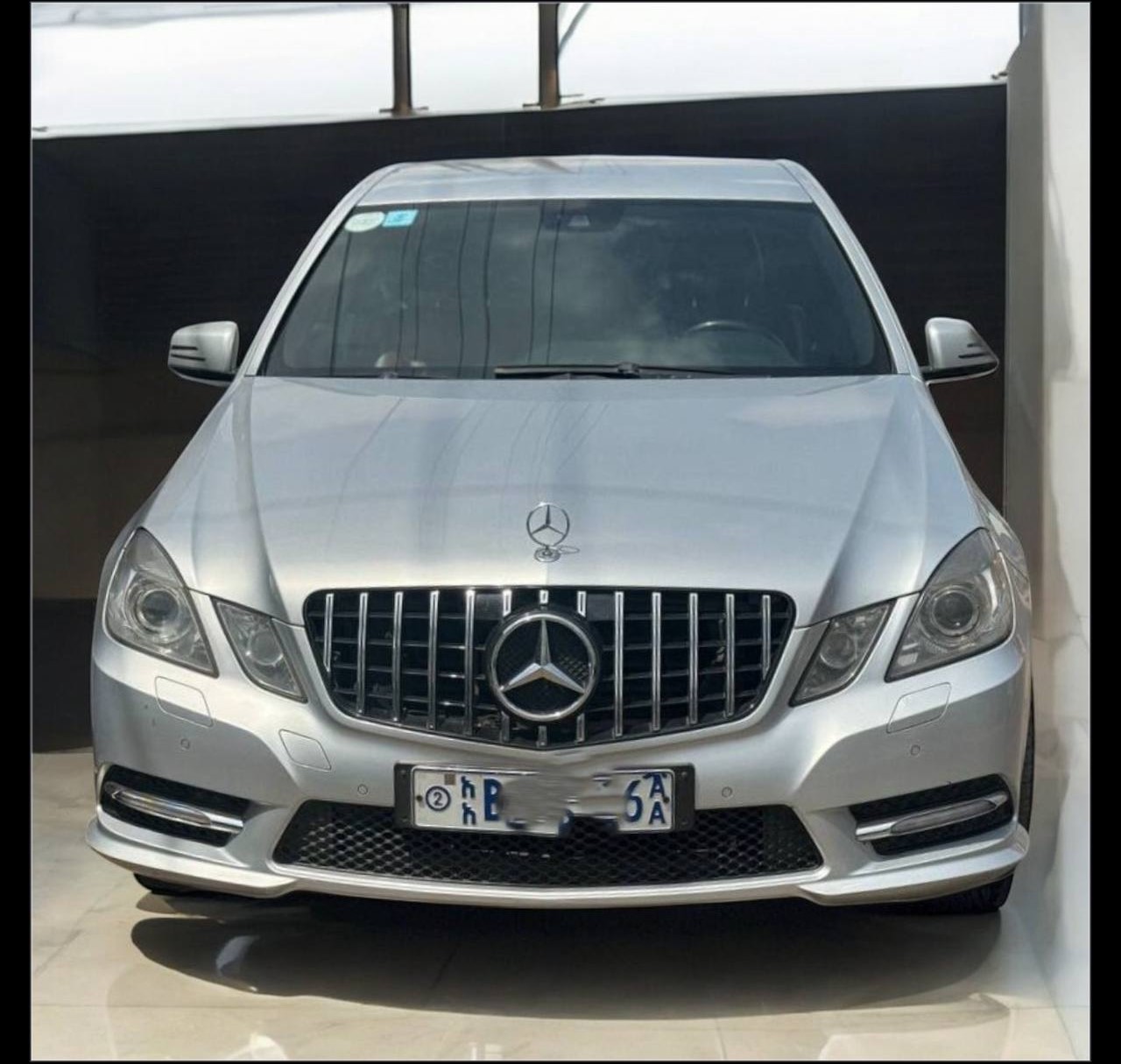 Mercedes-Benz E (W212) Executive Car