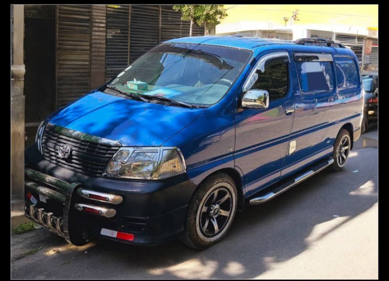 2009 Toyota Granvia HiAce Travel Van for Sale