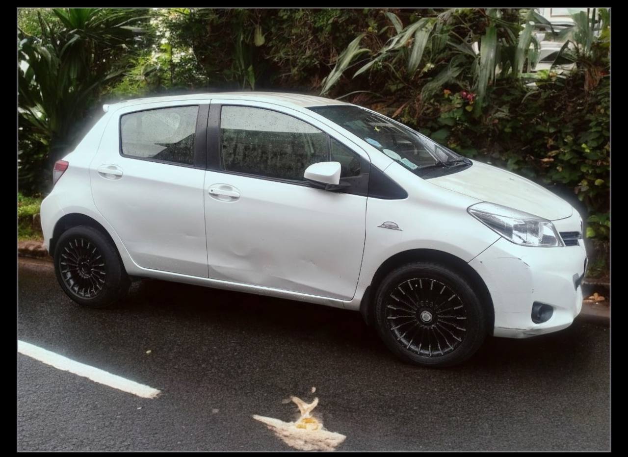 2011 Toyota Yaris for Sale