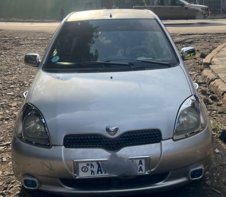 2001 Toyota Vitz for Sale