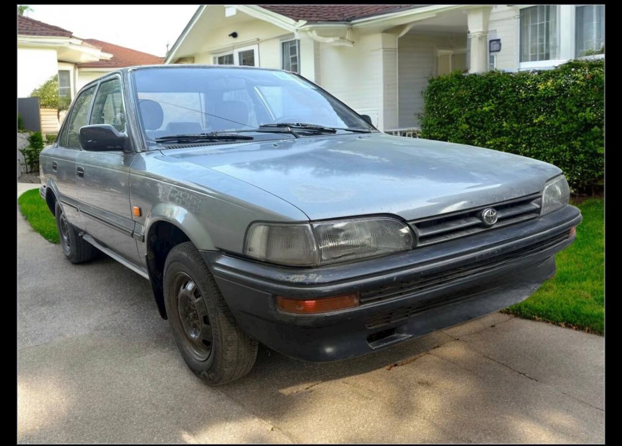 Classic 1990 Toyota Corolla XL Sedan for Sale