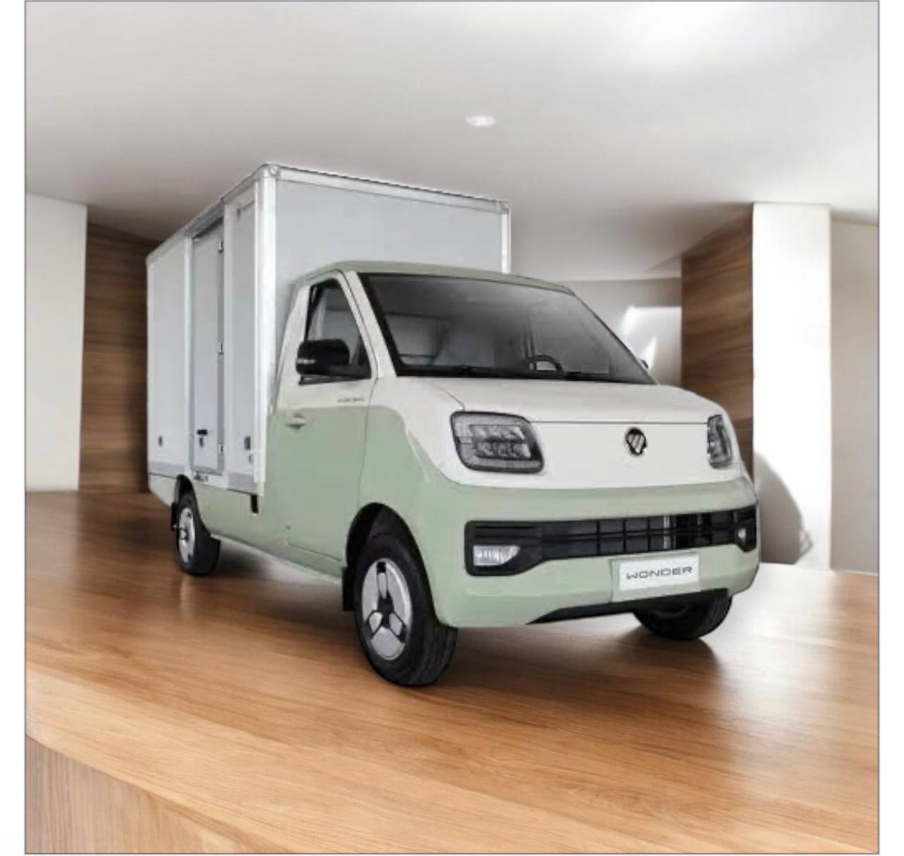 FOTON Wonder Box Truck