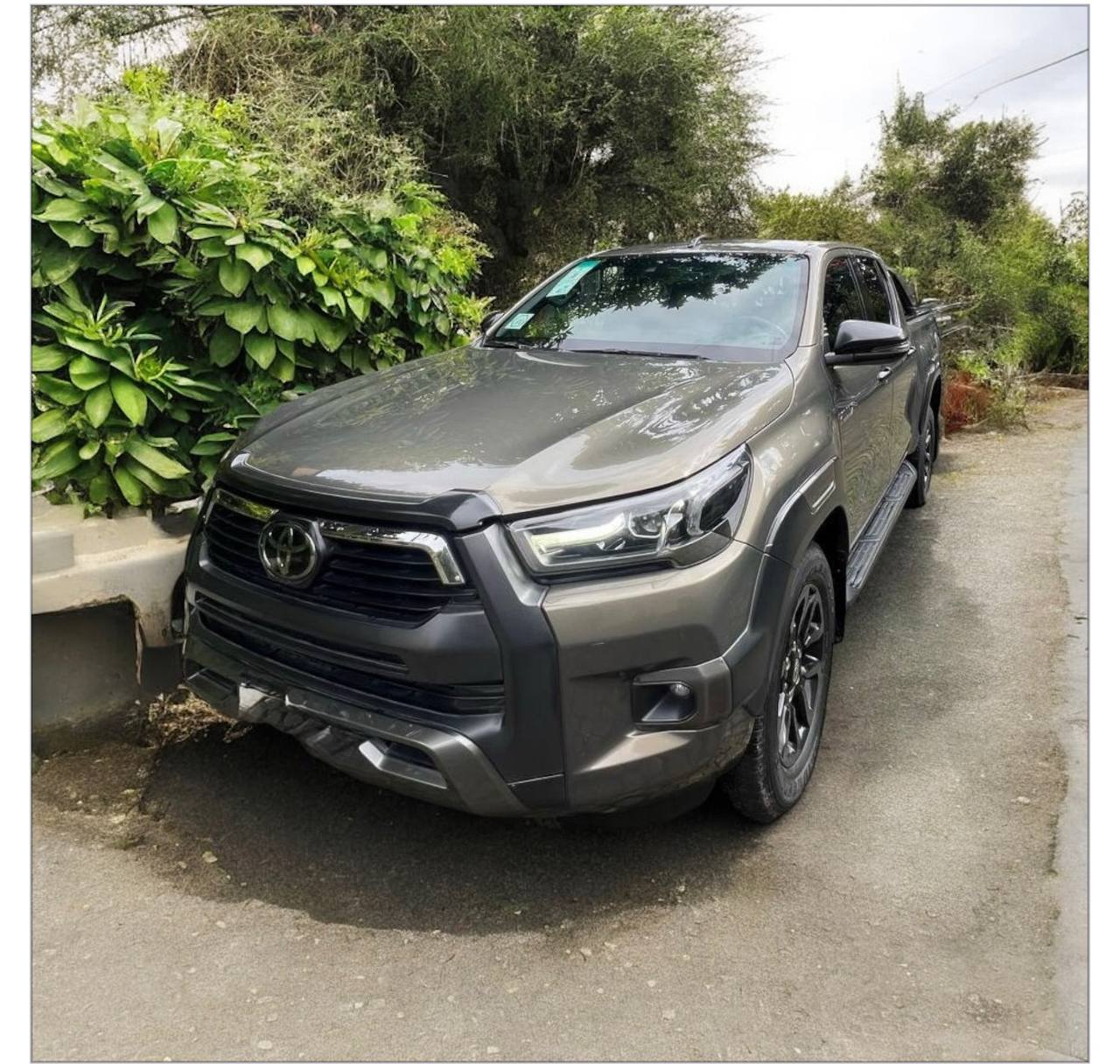 Toyota Hilux Invincible (AN120) Extra Cab