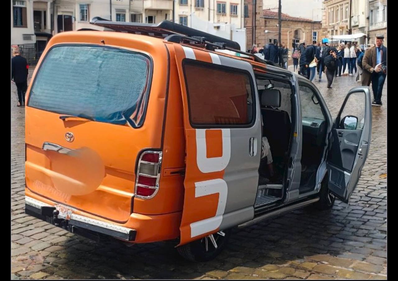 2009 Toyota HiAce for Sale