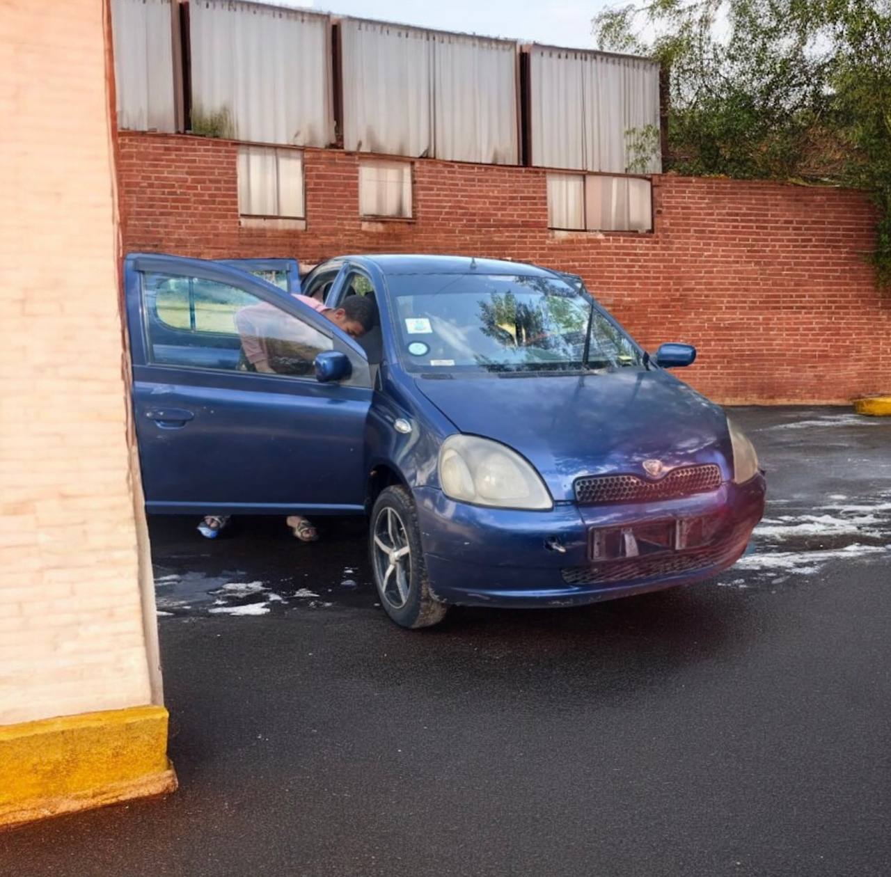 2002 Toyota Vitz for Sale