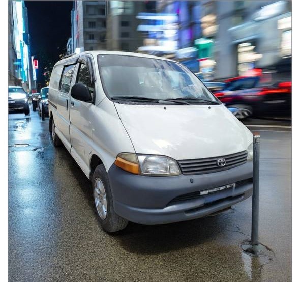 2001 Toyota Granvia HiAce for Sale