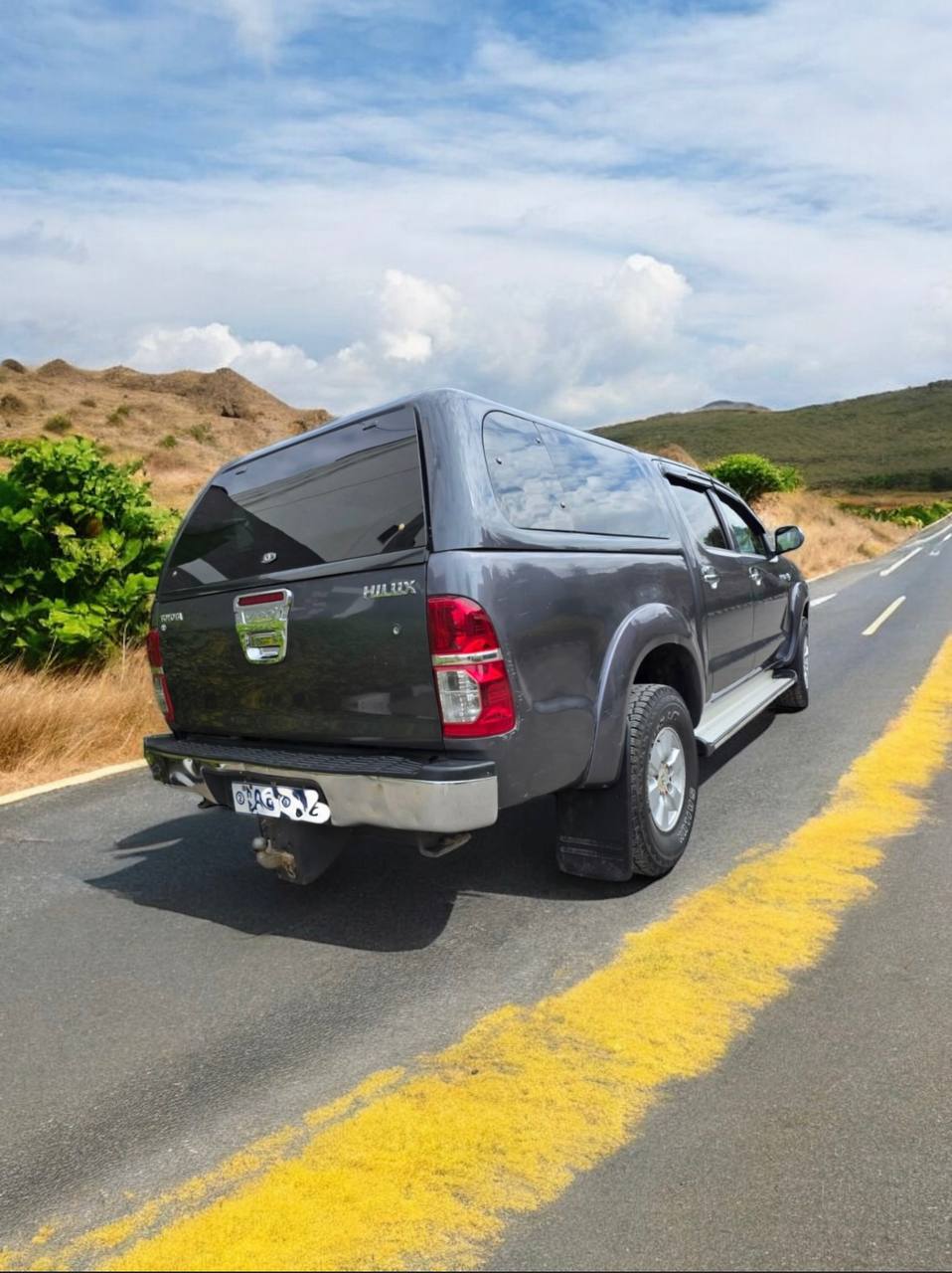 2009 Toyota Hilux Double Cab Pickup in excellent condition for sale in Addis Ababa.