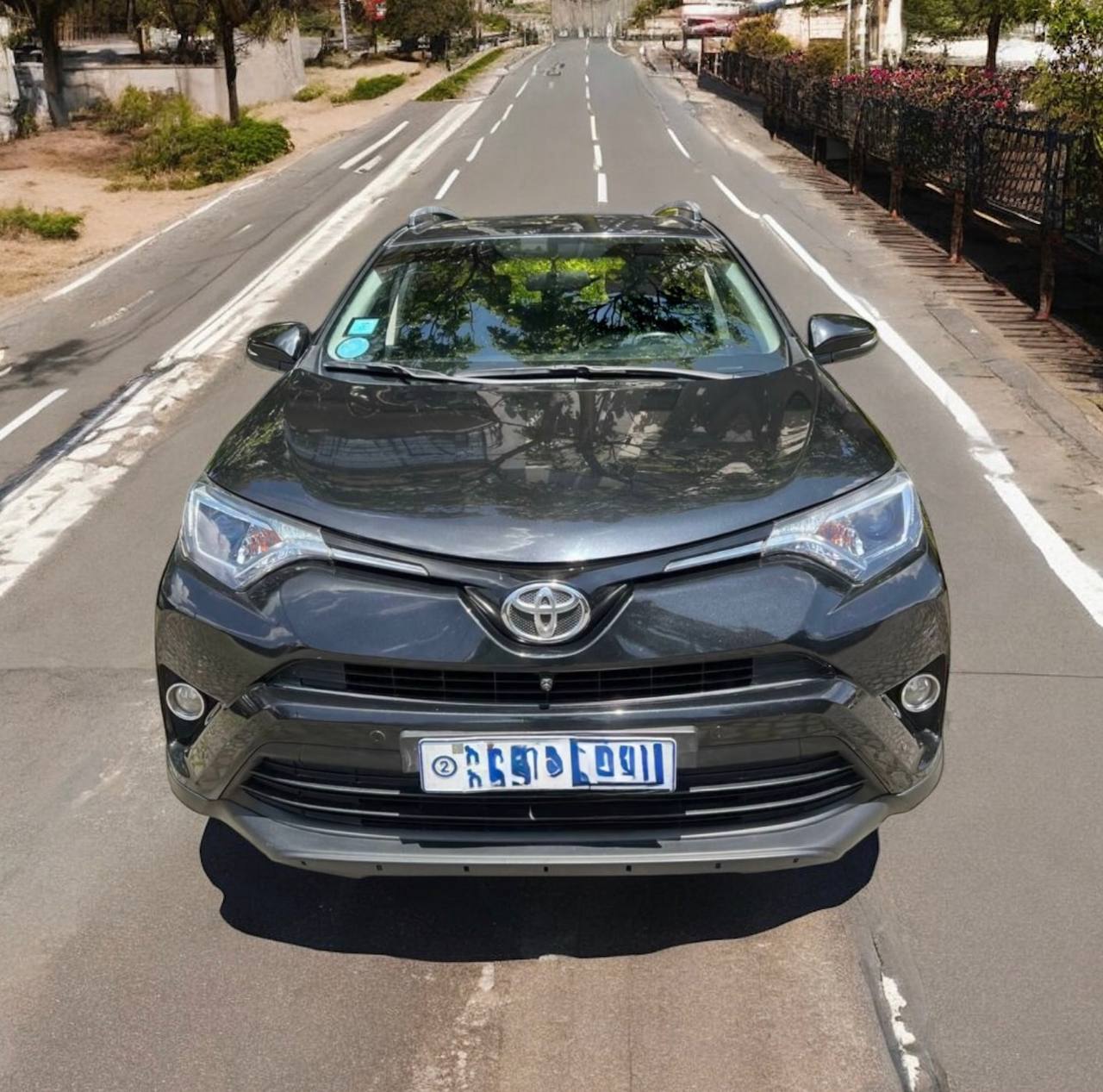 2017 Toyota RAV4 SUV in factory condition