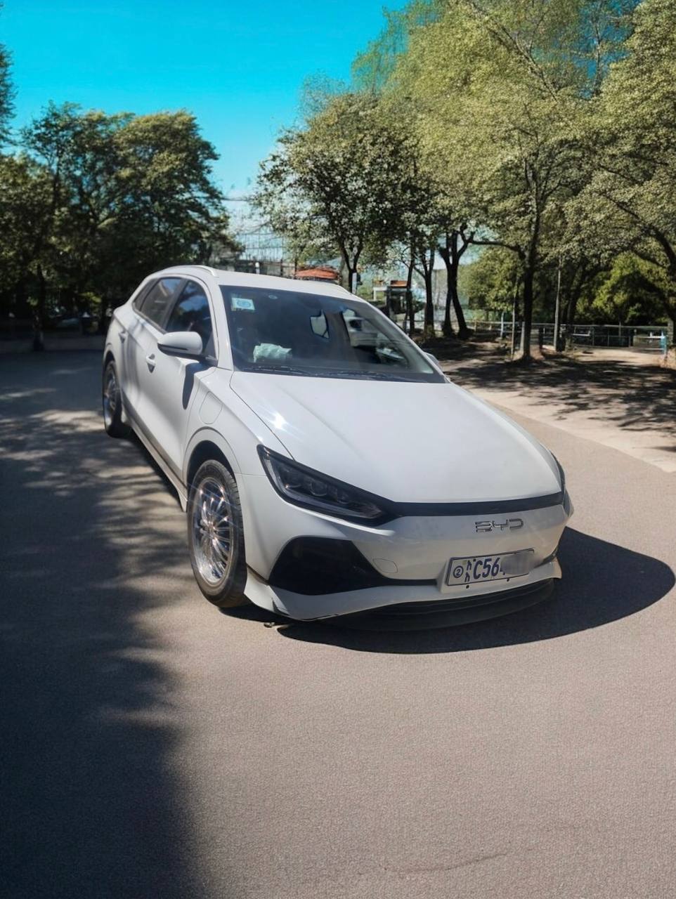 2024 BYD e2 Electric Hatchback in excellent condition, showcasing modern design and technology.