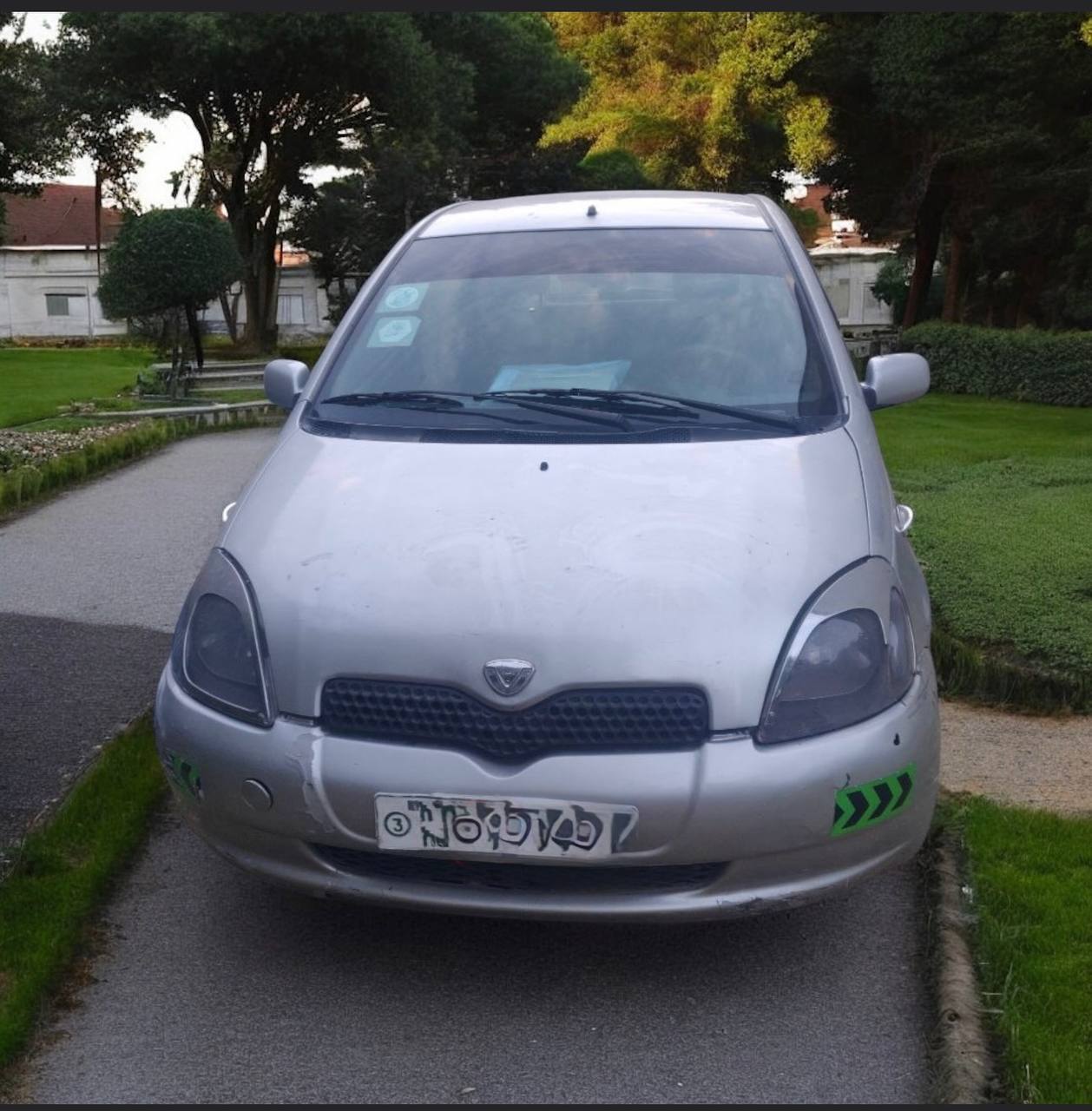 2001 Toyota Vitz in excellent condition, showcasing its compact design and original paint.