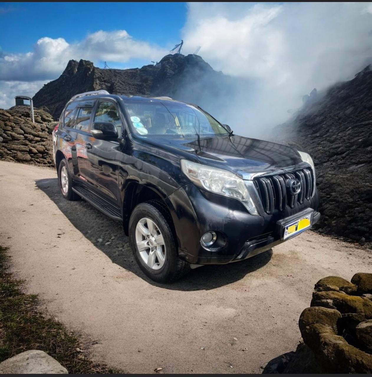 2015 Toyota Land Cruiser Prado in excellent condition with a luxurious leather interior and advanced technology features.