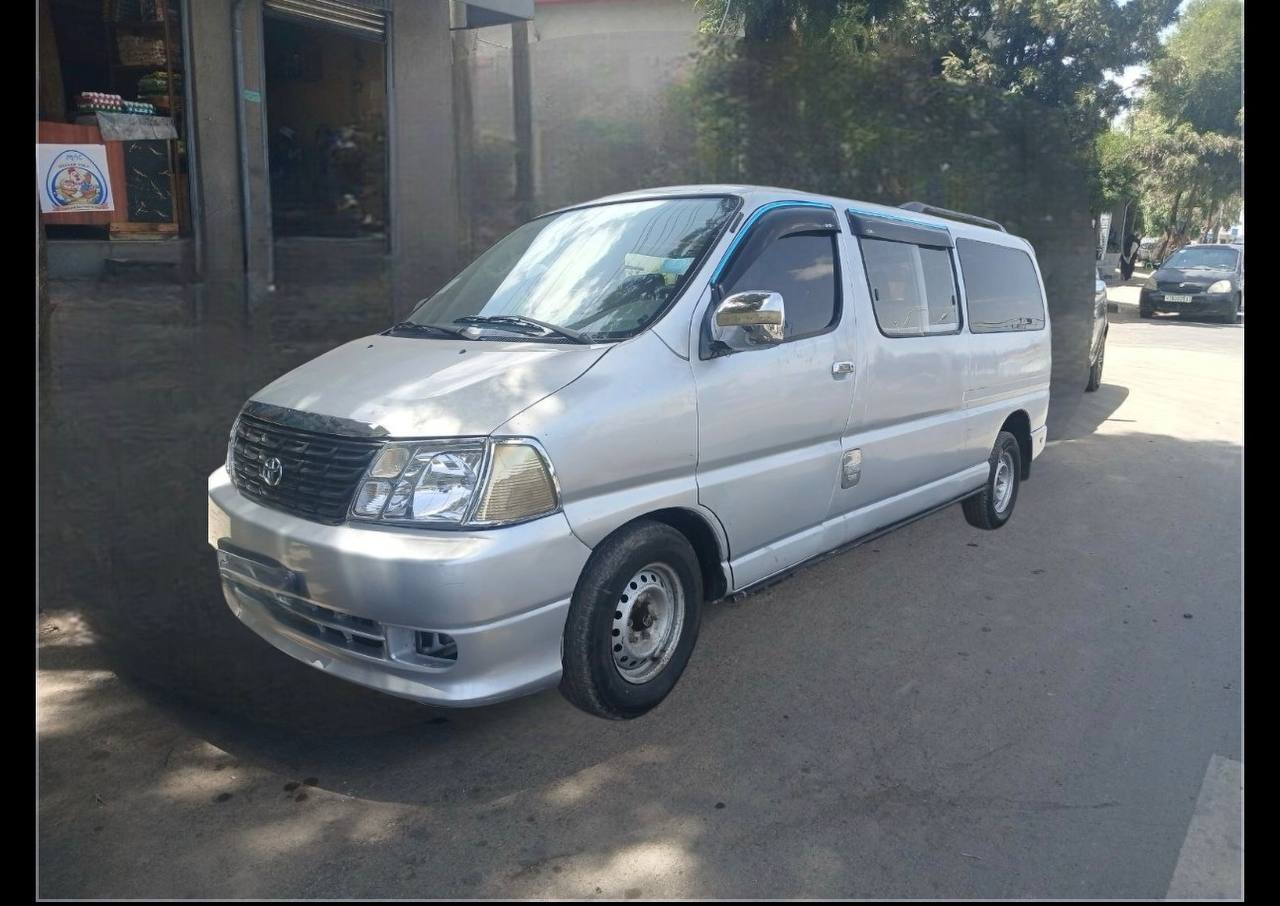 Silver 2009 Toyota Granvia Crew Van for sale in Addis Ababa Ethiopia
