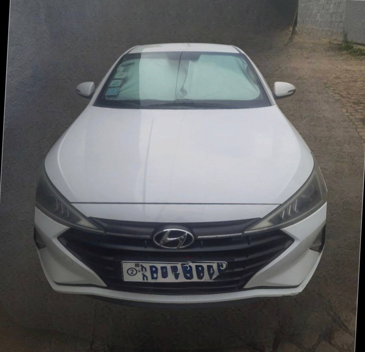 Hyundai Avante – AD