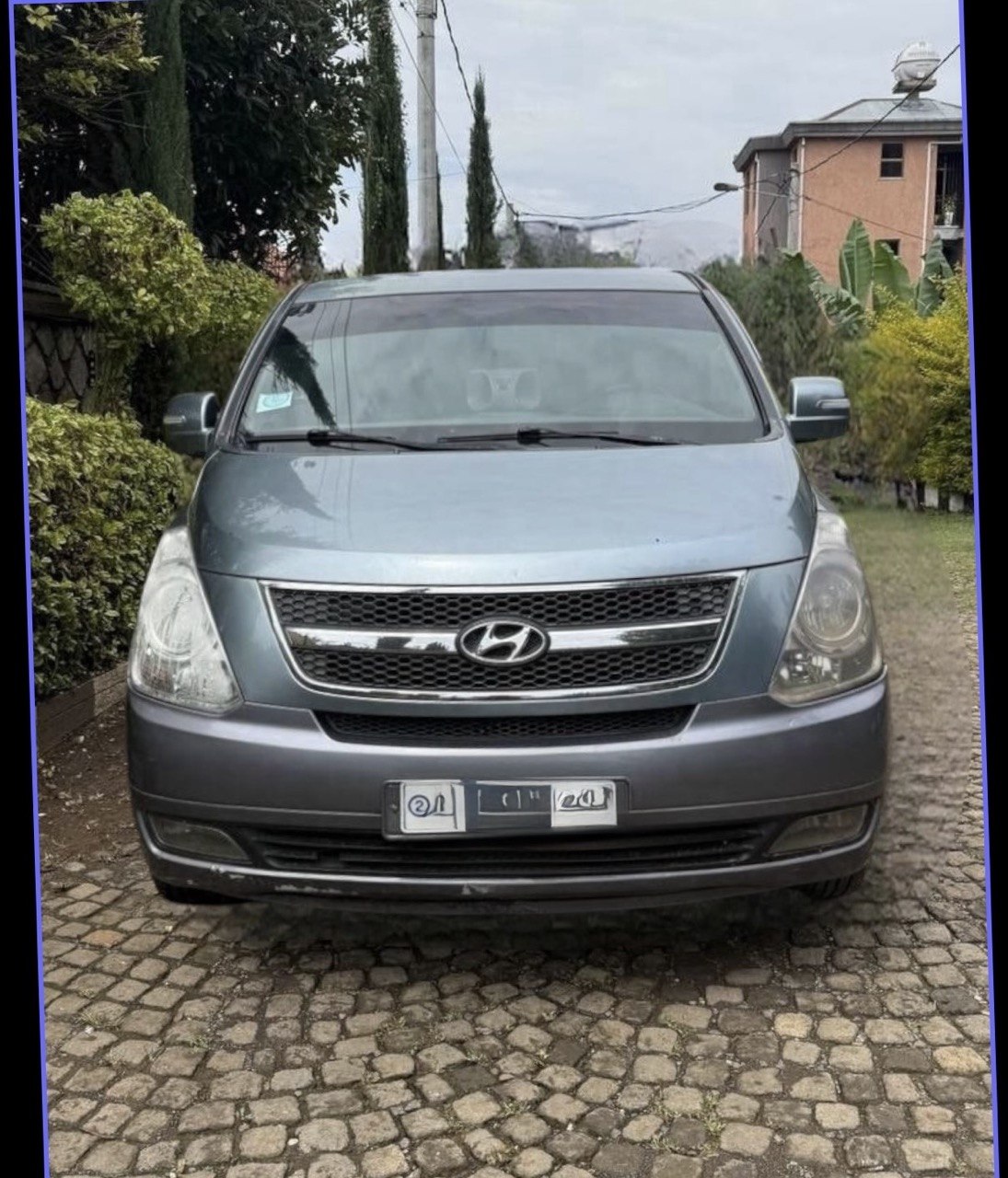 Hyundai Grand Starex MPV