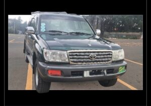 Green Toyota Land Cruiser 105 Ethiopia premium listing in Addis Ababa