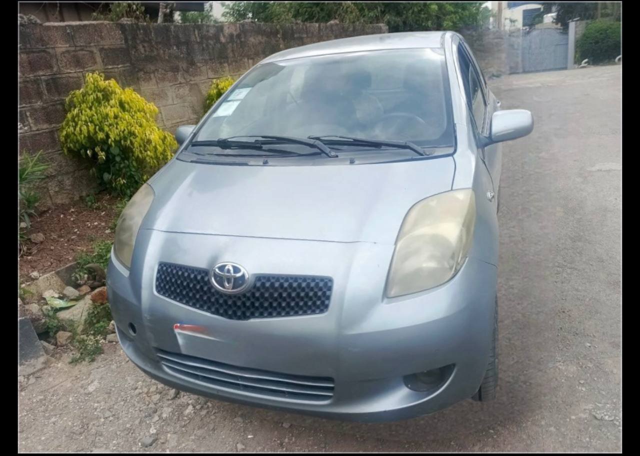 Toyota Vitz (Yaris)